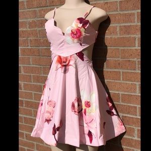 Floral pink flowy dress
